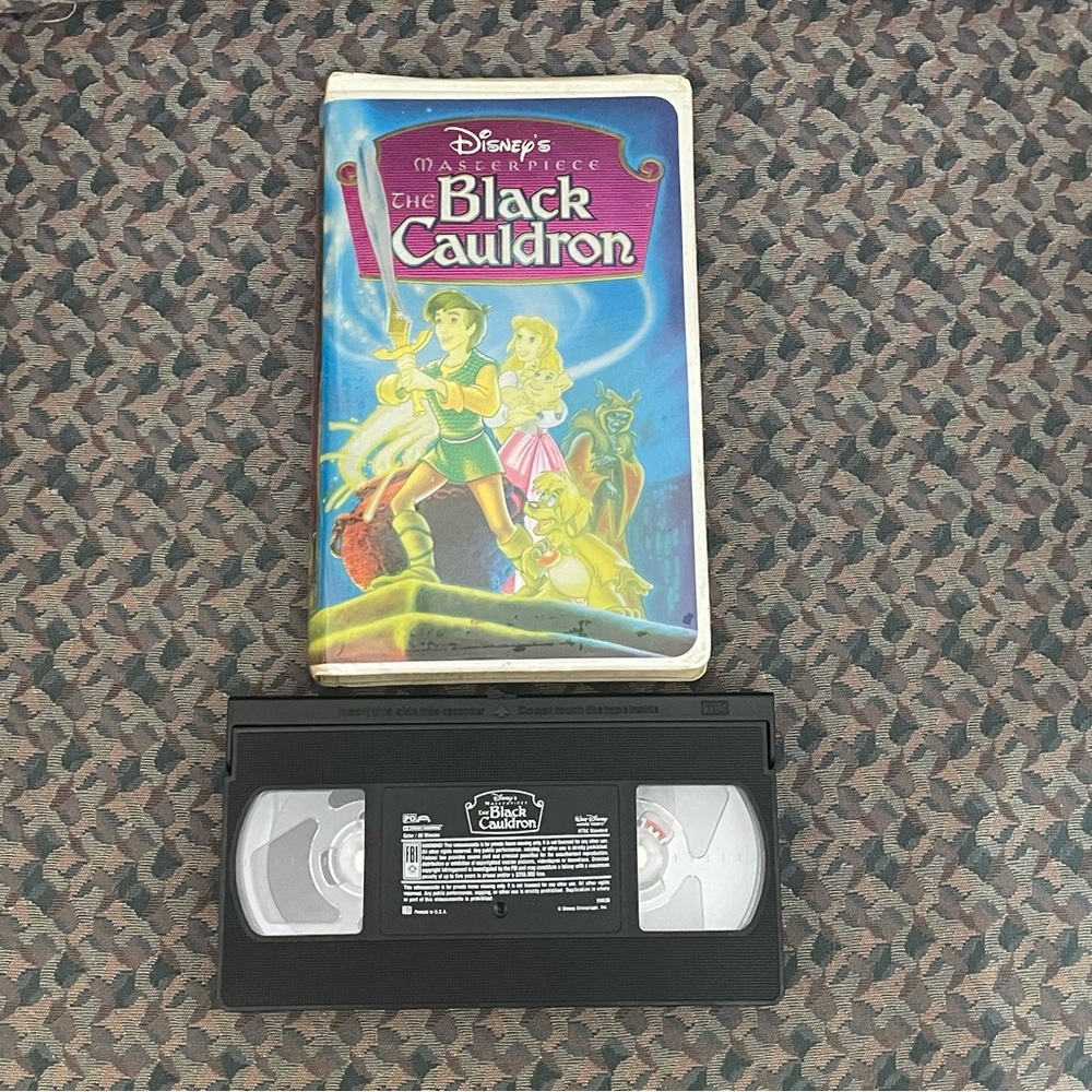 DISNEY - THE BLACK CAULDRON (VHS, 1985)
